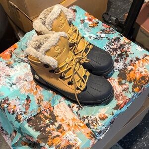 Timberland Brown and Black Winter Boots